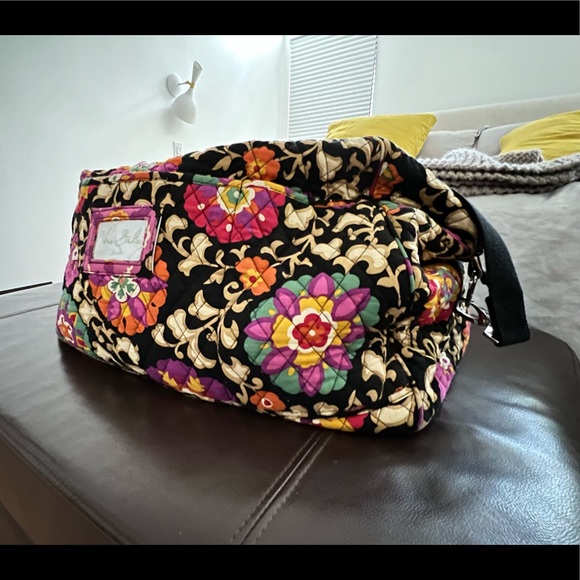 Vera Bradley Weekend Bag - Picture 1 of 2